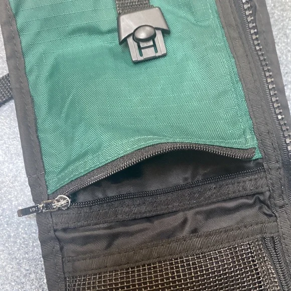 Eddie Bauer Forest Green and Black Mini Bag-crossover - Picture 8 of 8